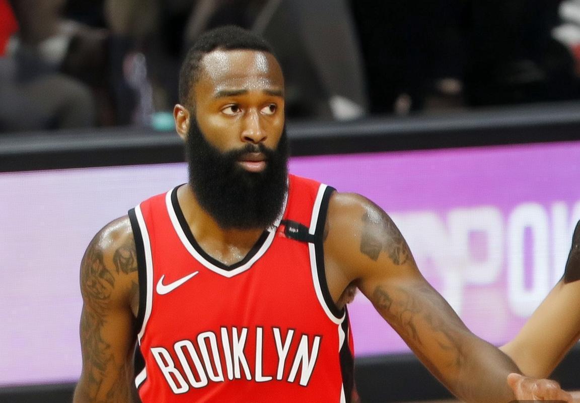 詹姆斯·哈登交易价值超保罗·乔治转会，篮网关键角色助推火箭重建亚历山大